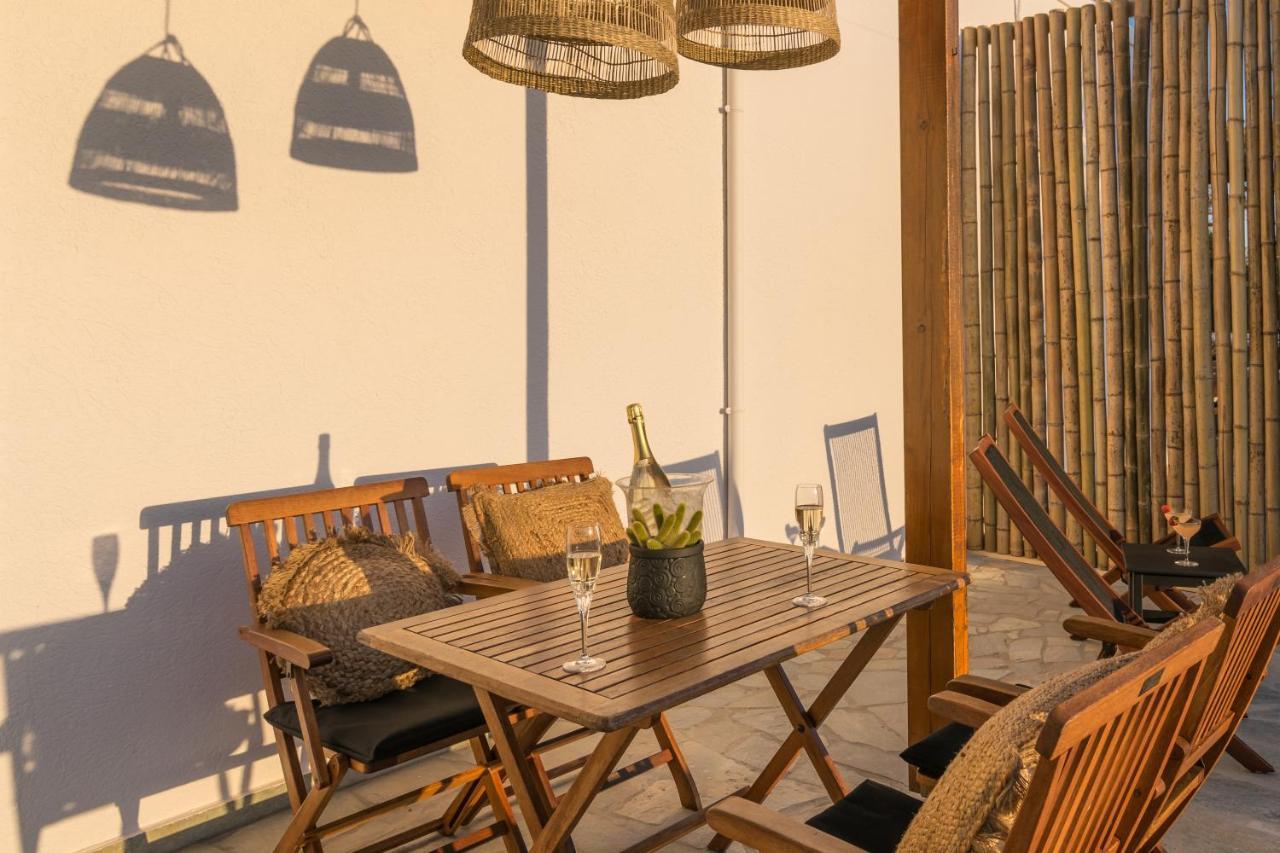 Kallia'S Suites Milos Adamantas Exterior photo