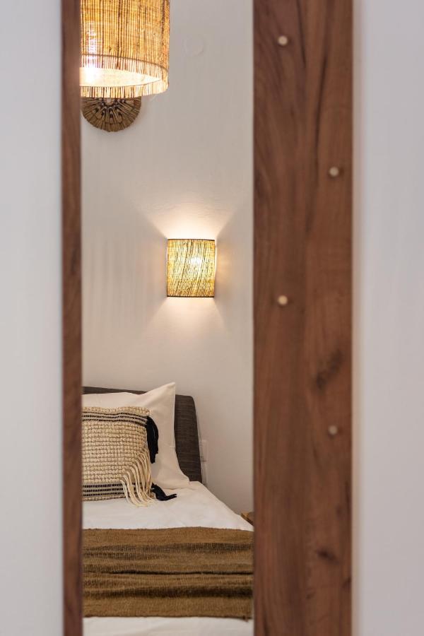Kallia'S Suites Milos Adamantas Exterior photo