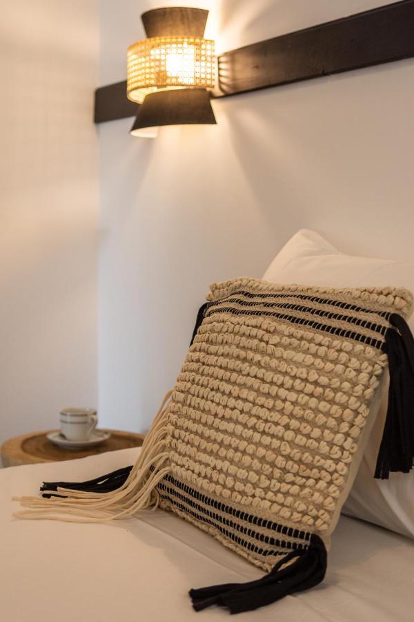 Kallia'S Suites Milos Adamantas Exterior photo