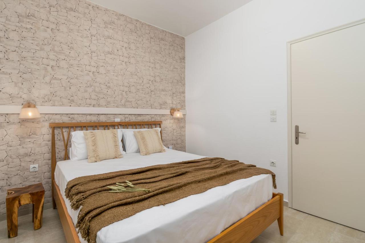 Kallia'S Suites Milos Adamantas Exterior photo
